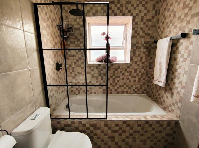 3 Bedroom Property for Sale in Magalieskruin Gauteng