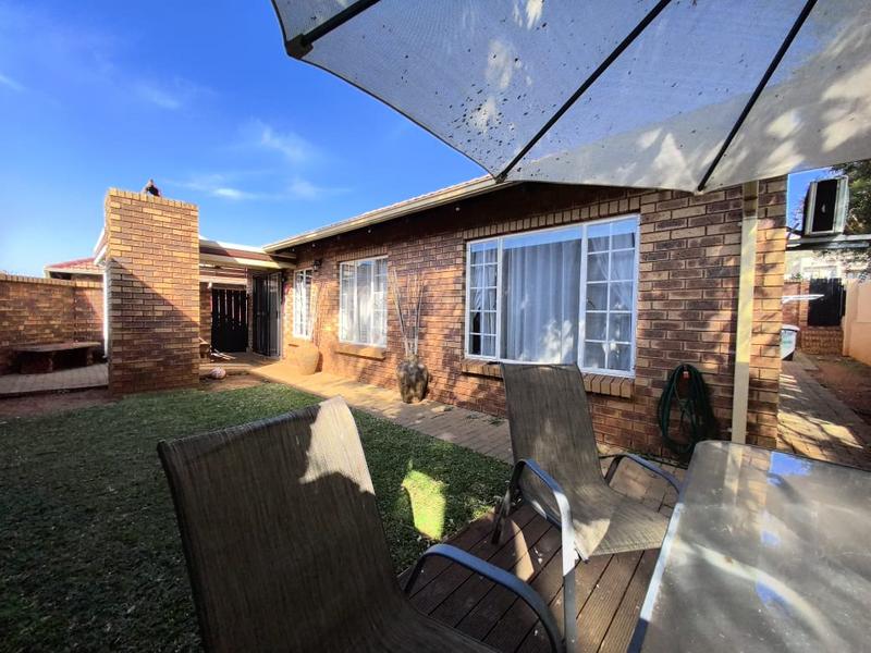 3 Bedroom Property for Sale in Magalieskruin Gauteng