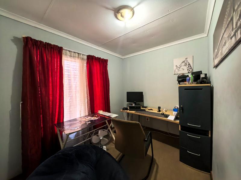 3 Bedroom Property for Sale in Magalieskruin Gauteng