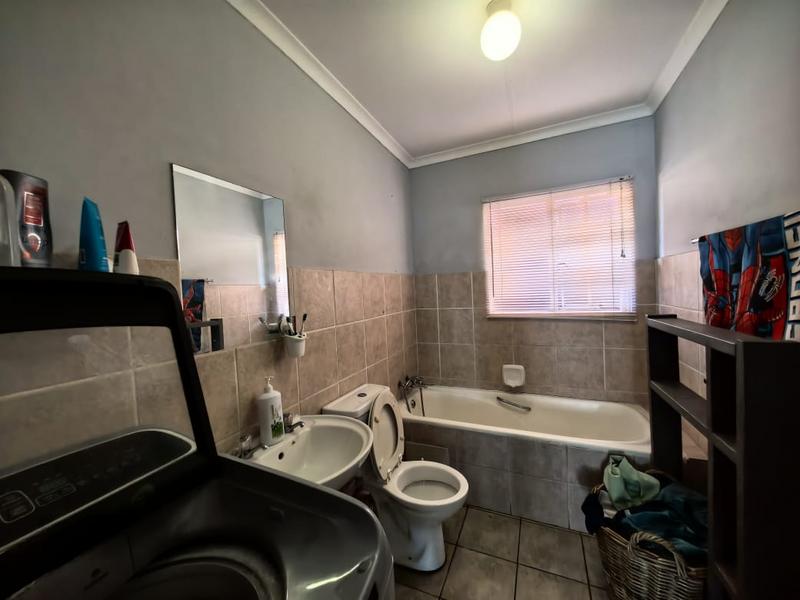 3 Bedroom Property for Sale in Magalieskruin Gauteng