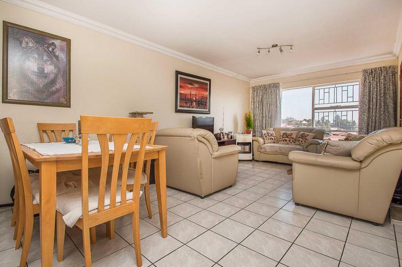 2 Bedroom Property for Sale in Wilro Park Gauteng