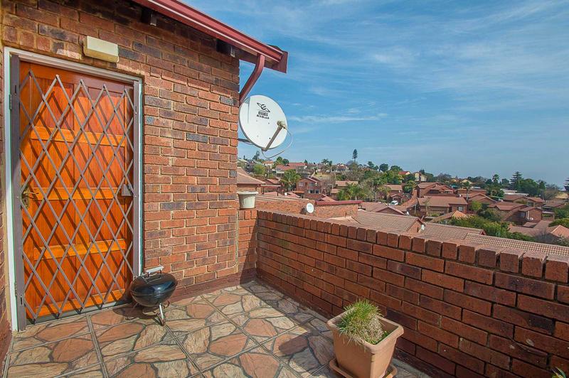 2 Bedroom Property for Sale in Wilro Park Gauteng