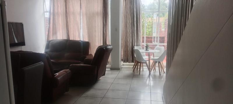 2 Bedroom Property for Sale in Bedford Gardens Gauteng