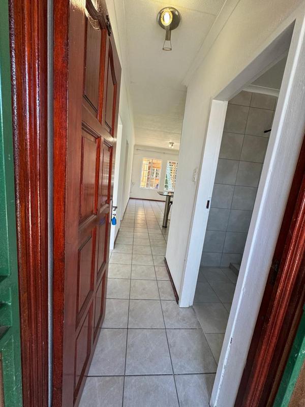 To Let 2 Bedroom Property for Rent in Bezuidenhout Valley Gauteng