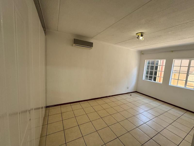 To Let 2 Bedroom Property for Rent in Bezuidenhout Valley Gauteng