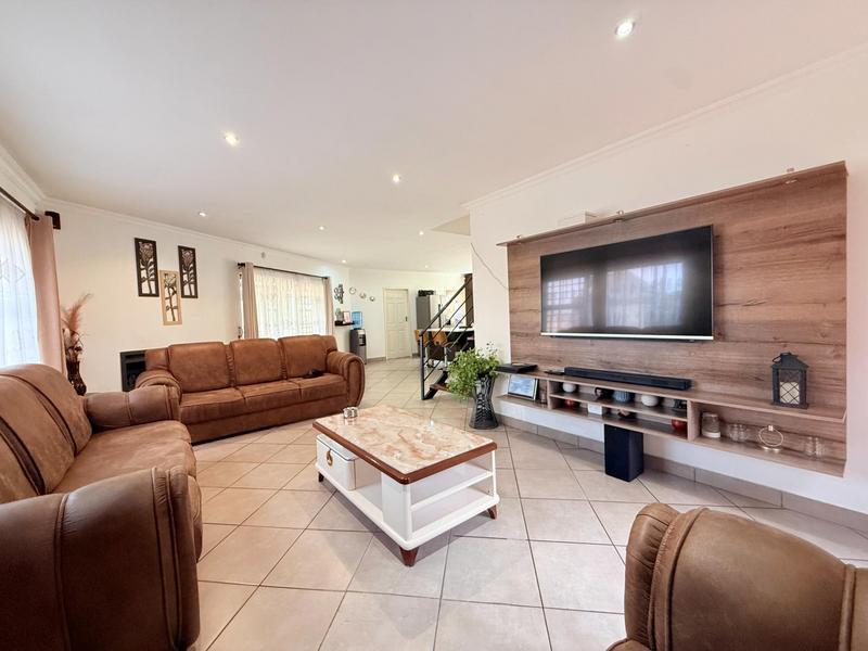 5 Bedroom Property for Sale in Terenure Gauteng