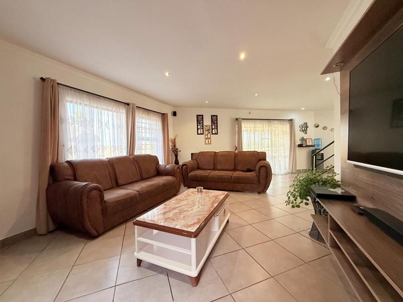 5 Bedroom Property for Sale in Terenure Gauteng