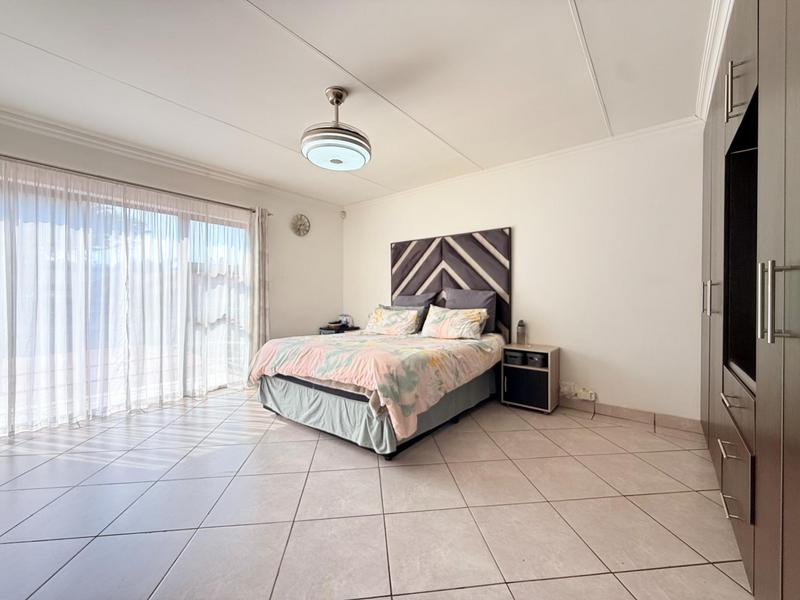 5 Bedroom Property for Sale in Terenure Gauteng