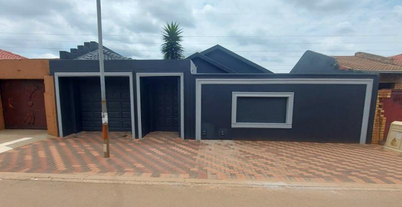 3 Bedroom Property for Sale in Protea Garden Gauteng