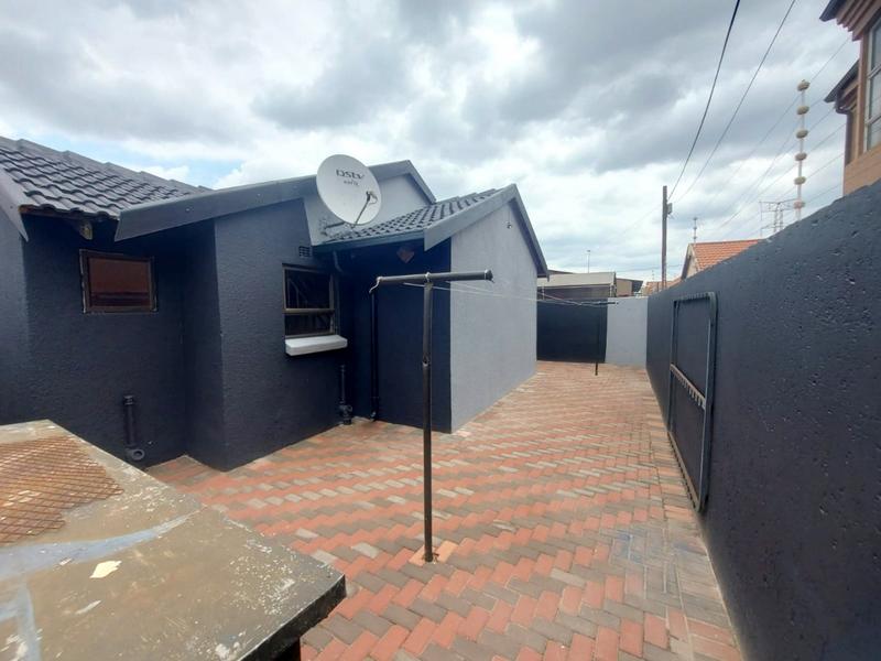 3 Bedroom Property for Sale in Protea Garden Gauteng