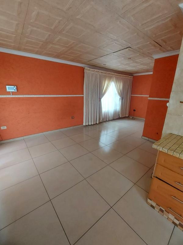 3 Bedroom Property for Sale in Protea Garden Gauteng