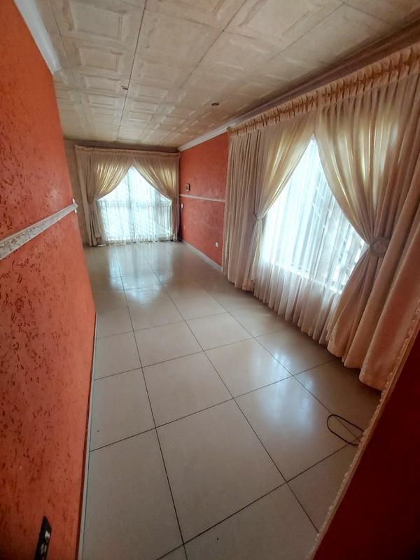 3 Bedroom Property for Sale in Protea Garden Gauteng