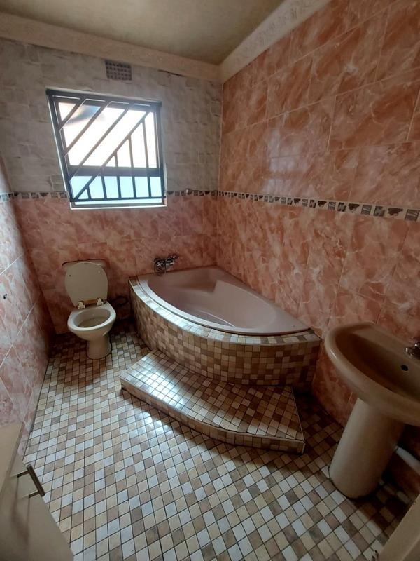 3 Bedroom Property for Sale in Protea Garden Gauteng