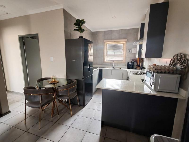 2 Bedroom Property for Sale in Witpoortjie Gauteng