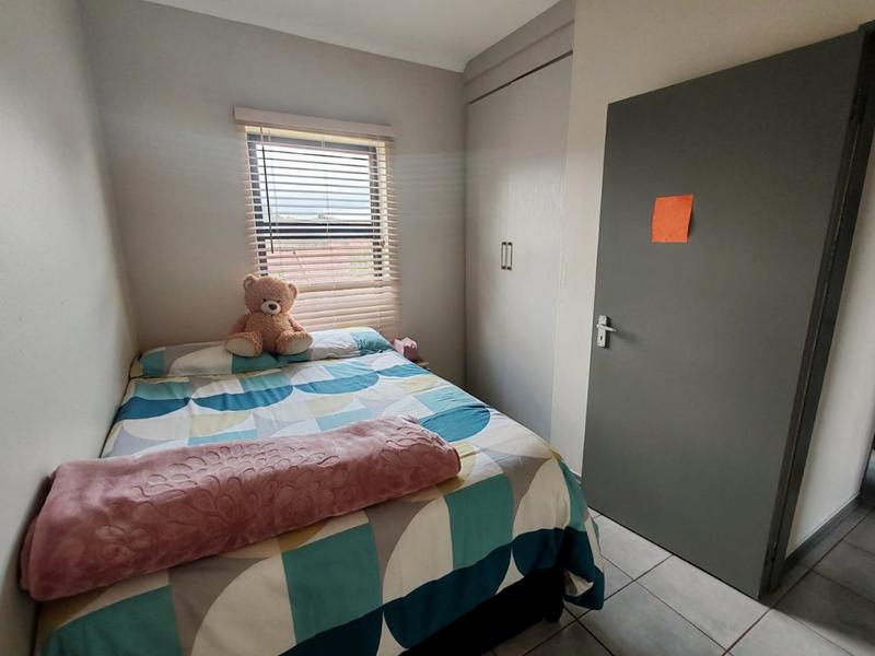 2 Bedroom Property for Sale in Witpoortjie Gauteng