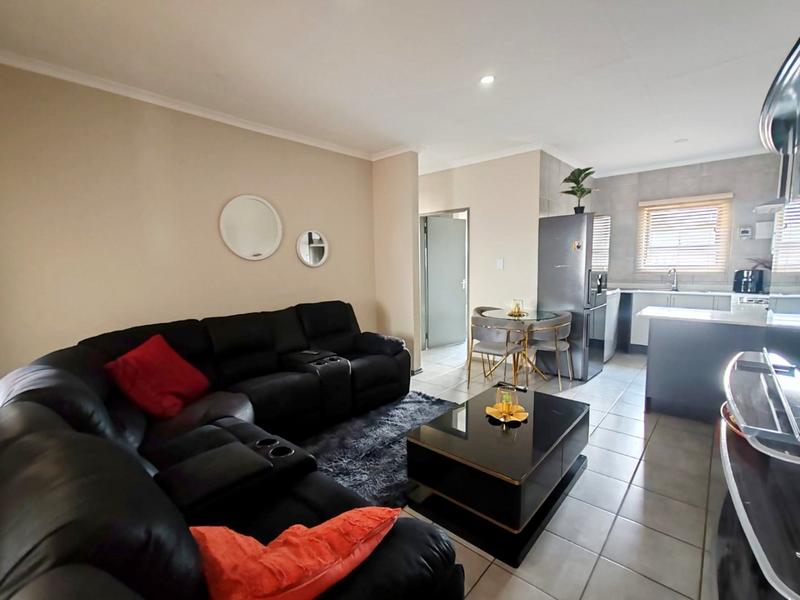 2 Bedroom Property for Sale in Witpoortjie Gauteng