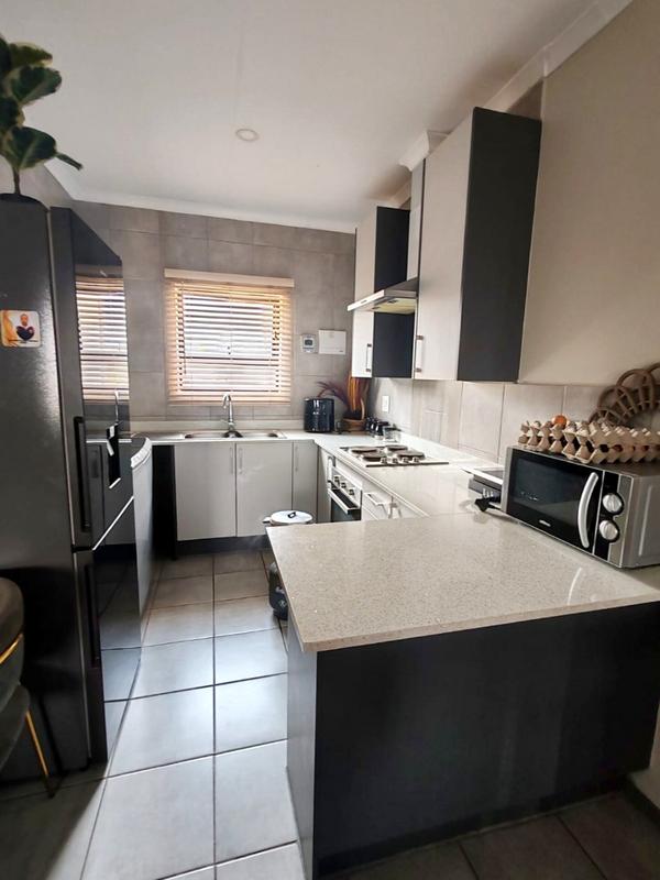 2 Bedroom Property for Sale in Witpoortjie Gauteng