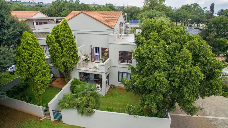 1 Bedroom Property for Sale in Bedfordview Gauteng