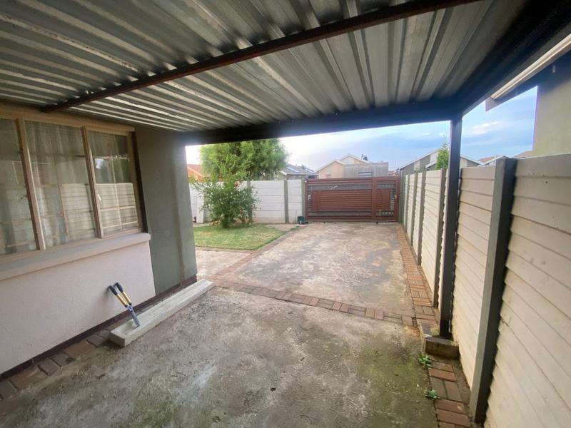 3 Bedroom Property for Sale in Sky City Gauteng