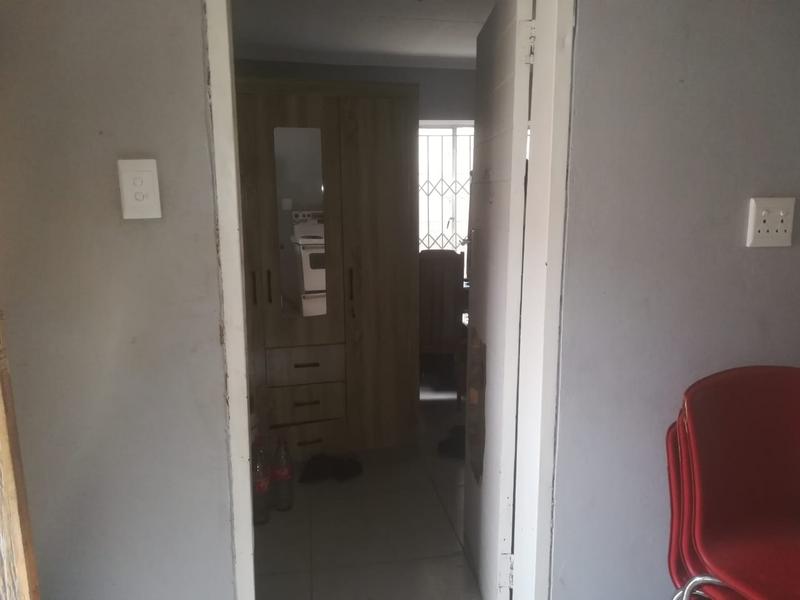 2 Bedroom Property for Sale in Katlehong South Gauteng