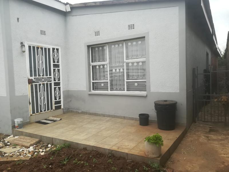 2 Bedroom Property for Sale in Katlehong South Gauteng