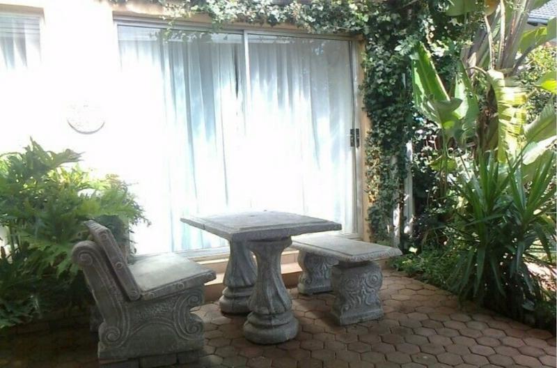 To Let 1 Bedroom Property for Rent in Wilro Park Gauteng