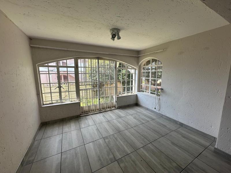 2 Bedroom Property for Sale in Lambton Gauteng