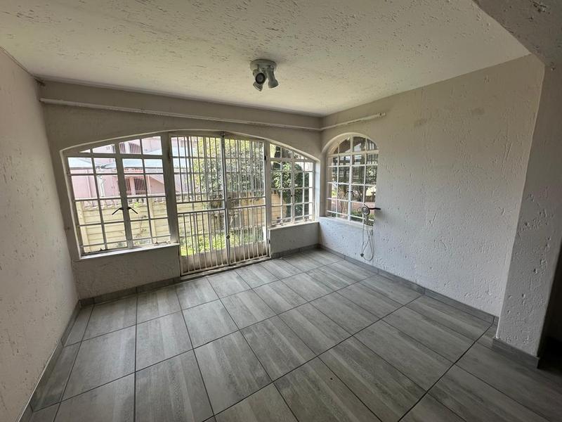 2 Bedroom Property for Sale in Lambton Gauteng