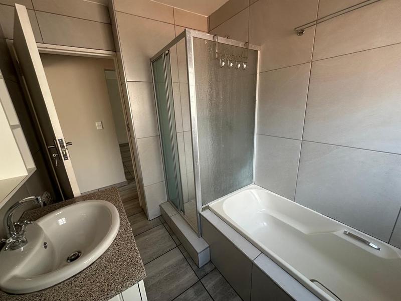 2 Bedroom Property for Sale in Lambton Gauteng