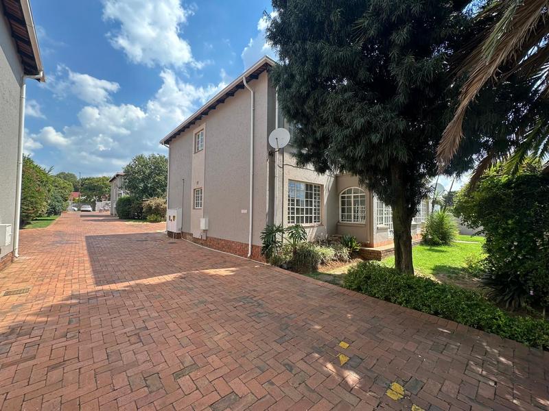 2 Bedroom Property for Sale in Lambton Gauteng