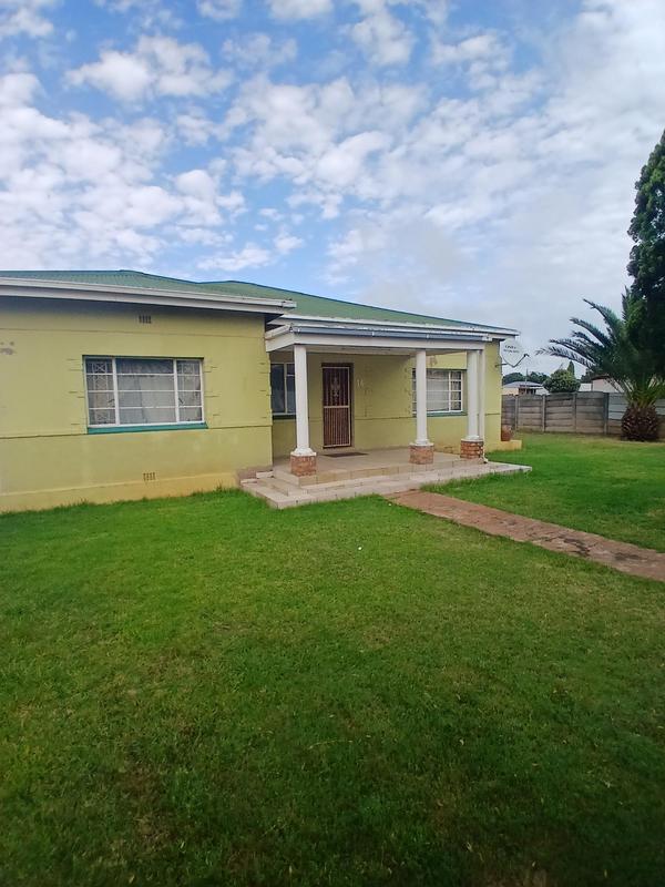 5 Bedroom Property for Sale in Casseldale Gauteng