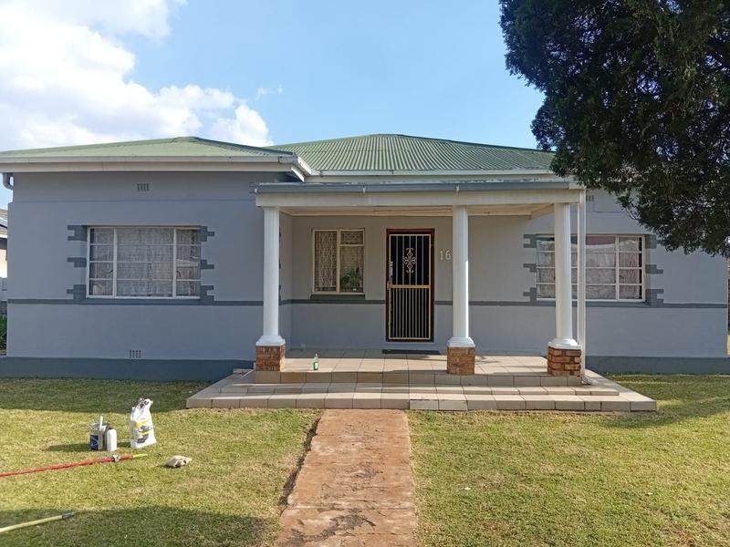 5 Bedroom Property for Sale in Casseldale Gauteng