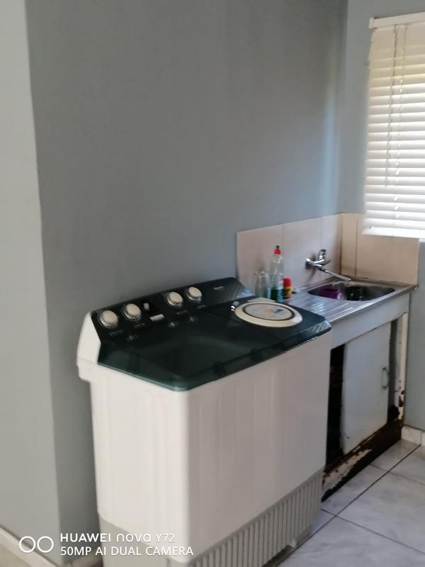 2 Bedroom Property for Sale in Lenasia Gauteng