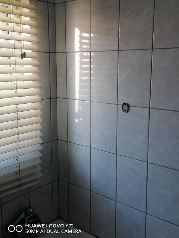 2 Bedroom Property for Sale in Lenasia Gauteng