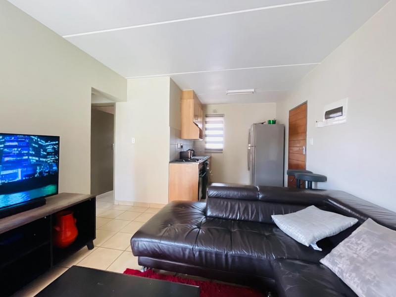 2 Bedroom Property for Sale in Olifantsvlei Gauteng