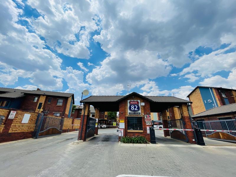 2 Bedroom Property for Sale in Olifantsvlei Gauteng