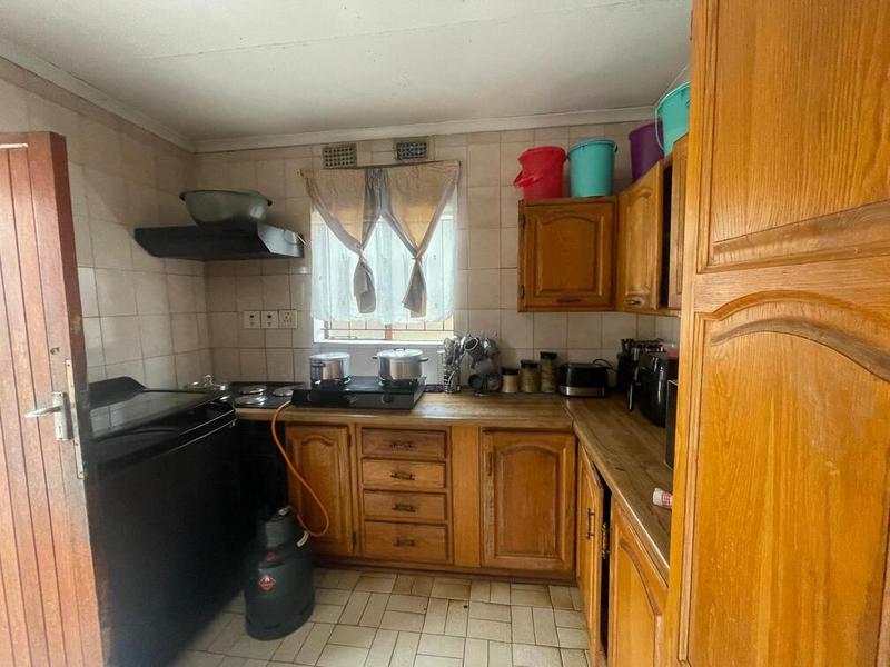 To Let 2 Bedroom Property for Rent in Meadowlands Gauteng