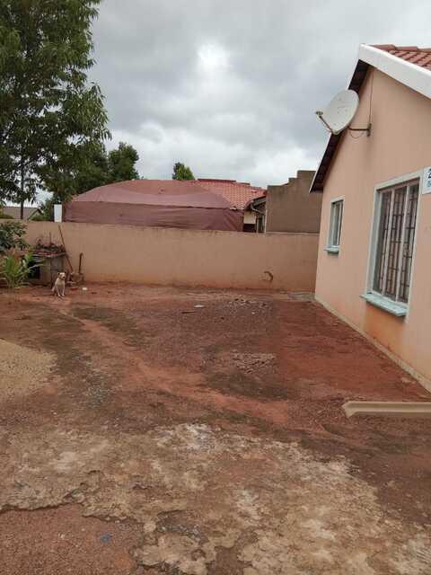 2 Bedroom Property for Sale in Protea Glen Gauteng