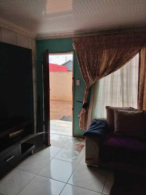 2 Bedroom Property for Sale in Protea Glen Gauteng