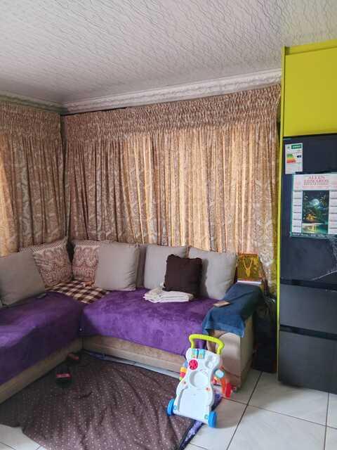 2 Bedroom Property for Sale in Protea Glen Gauteng