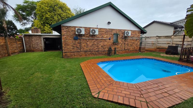 4 Bedroom Property for Sale in Doornpoort Gauteng