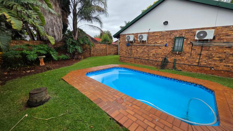 4 Bedroom Property for Sale in Doornpoort Gauteng