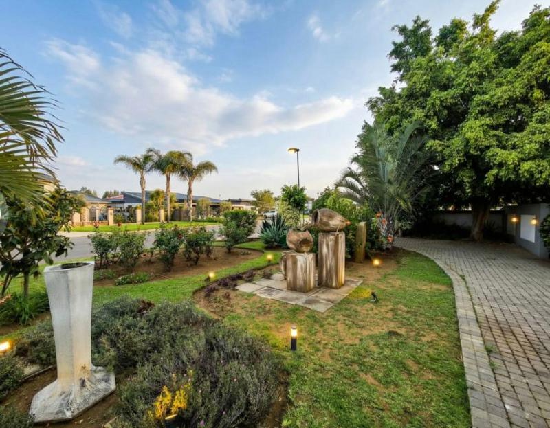 4 Bedroom Property for Sale in Zambezi Country Estate Gauteng