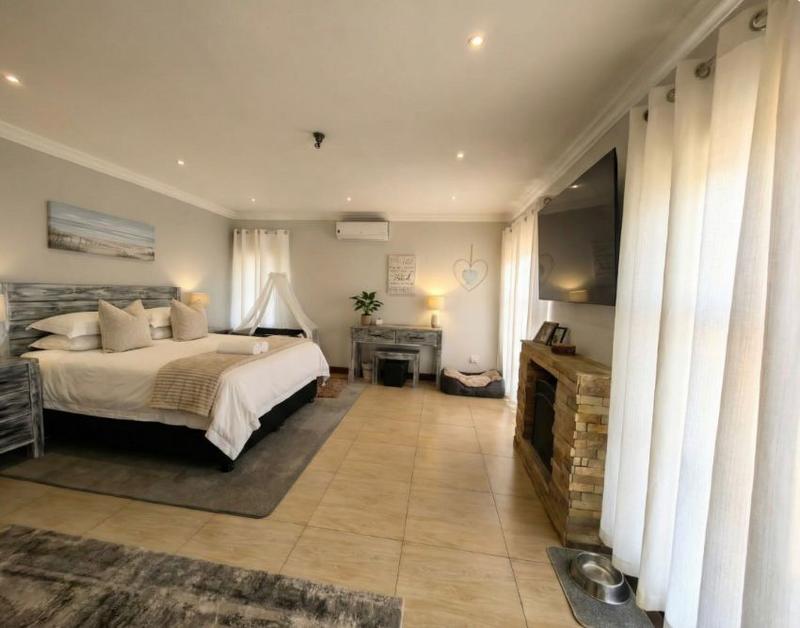 4 Bedroom Property for Sale in Zambezi Country Estate Gauteng