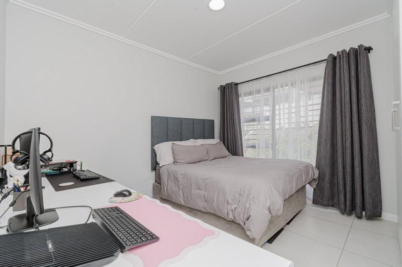 2 Bedroom Property for Sale in Beverley Gauteng