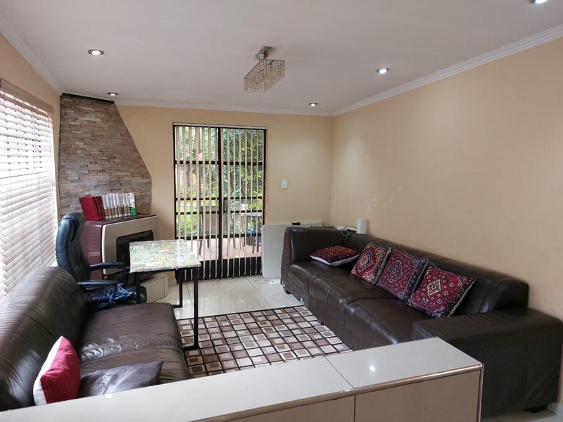 To Let 2 Bedroom Property for Rent in Montgomery Park Gauteng