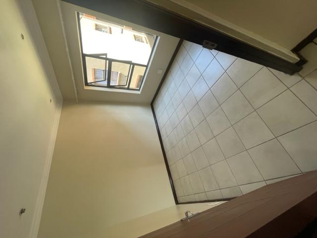 To Let 2 Bedroom Property for Rent in Wilro Park Gauteng