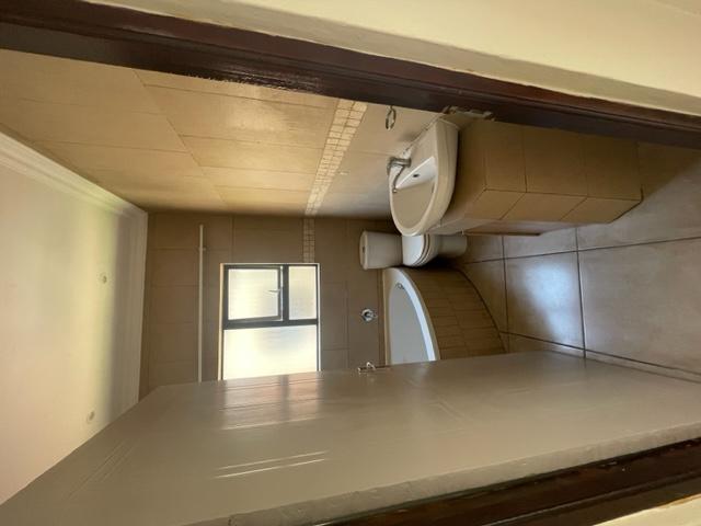 To Let 2 Bedroom Property for Rent in Wilro Park Gauteng