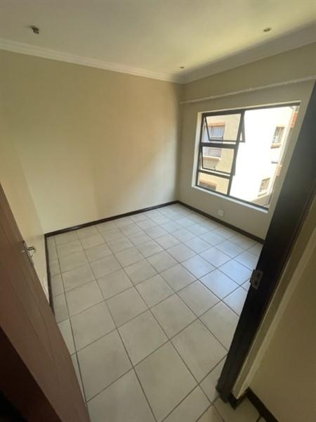 To Let 2 Bedroom Property for Rent in Wilro Park Gauteng