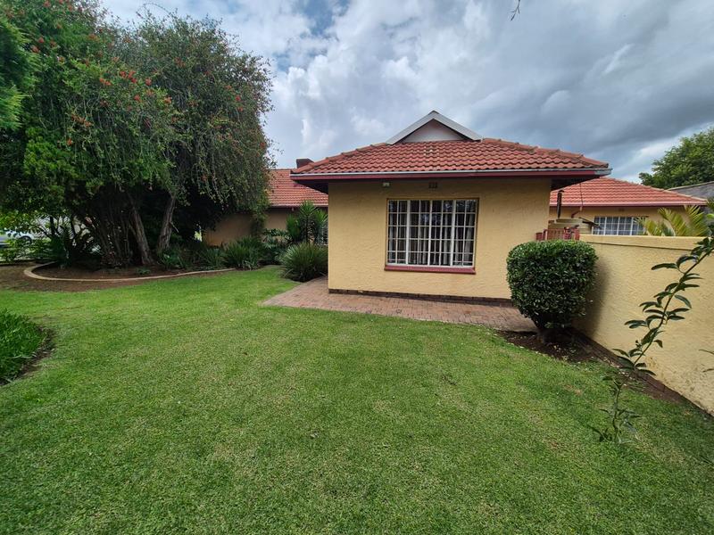 3 Bedroom Property for Sale in Brackendowns Gauteng